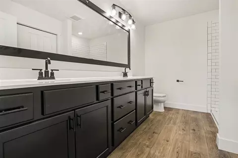 Bath - 6225 Comiskey, Stevensville, MI 49127 photo 1 of 2