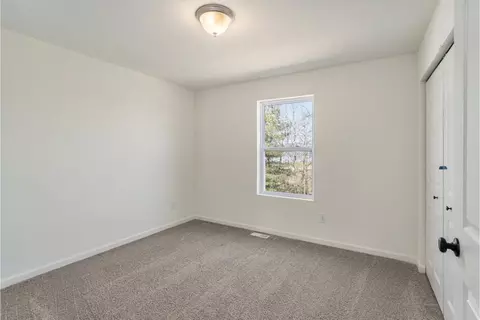 Bedroom - 6225 Comiskey, Stevensville, MI 49127 photo 3 of 8