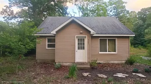 2282 S Dangl, Muskegon, MI 49442