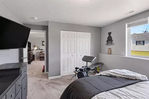 Bedroom - 59149 Silvergrass, Mattawan, MI 49071 photo 6 of 6