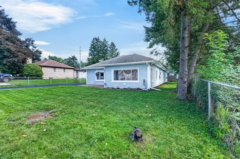 Exterior - 887 Bryant, Jackson, MI 49202 photo 3 of 16