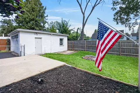 Exterior - 887 Bryant, Jackson, MI 49202 photo 10 of 16