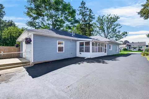 Exterior - 887 Bryant, Jackson, MI 49202 photo 14 of 16
