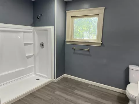 Bath - 231 Rockwell, Jackson, MI 49203 photo 5 of 5