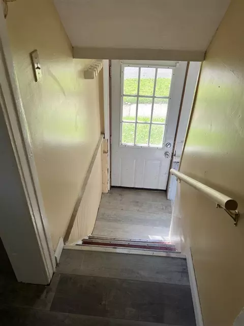Entry Way - 231 Rockwell, Jackson, MI 49203 photo 5 of 5