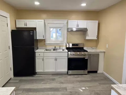 Kitchen - 231 Rockwell, Jackson, MI 49203 photo 1 of 4