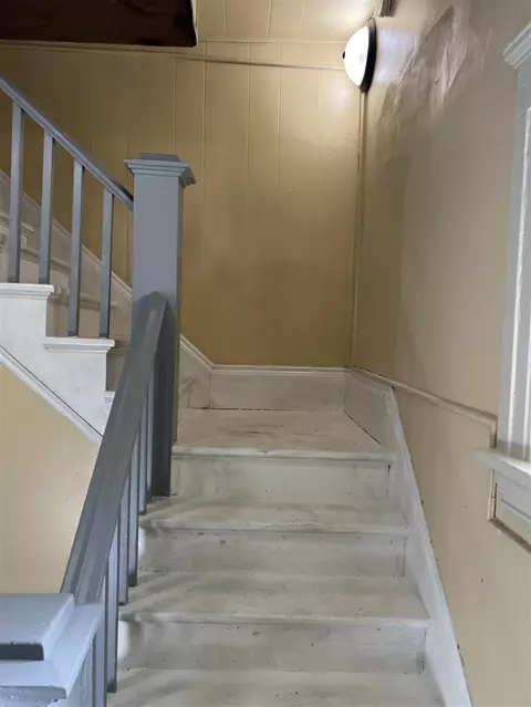 Entry Way - 231 Rockwell, Jackson, MI 49203 photo 4 of 5