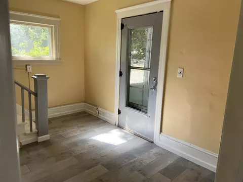 Entry Way - 231 Rockwell, Jackson, MI 49203 photo 2 of 5