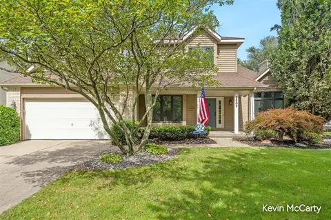 2507 Ridgecroft, Grand Rapids, MI 49546