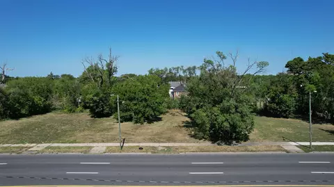 1986 W Davison, Detroit, MI 48238