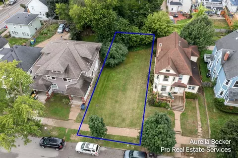 745 Paris, Grand Rapids, MI 49503