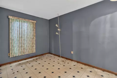 Bedroom - 6137 Young, Jackson, MI 49201 photo 2 of 3