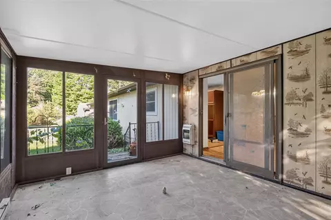 Exterior - 6137 Young, Jackson, MI 49201 photo 7 of 7