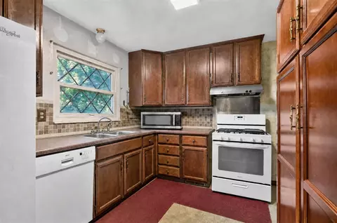 Kitchen - 6137 Young, Jackson, MI 49201 photo 1 of 2