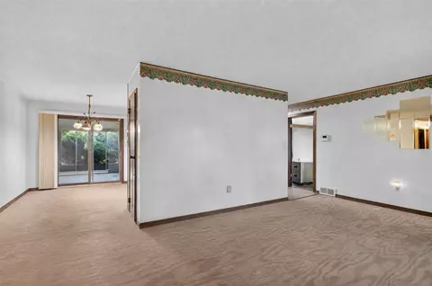 Living - 6137 Young, Jackson, MI 49201 photo 1 of 3