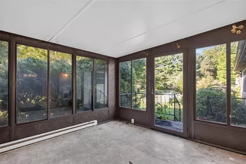 Exterior - 6137 Young, Jackson, MI 49201 photo 6 of 7