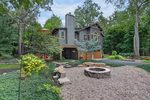1895 W Lakewood, Holland, MI 49424