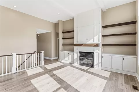 Living - 2975 Colfax, Douglas, MI 49406 photo 2 of 5