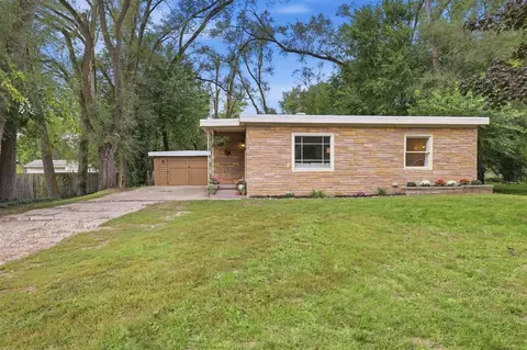 2525 Rogue Riv, Belmont, MI 49306