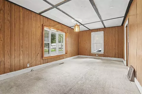 Living - 407 S Eagle, Marshall, MI 49068 photo 2 of 2