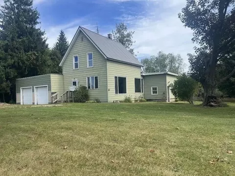 4364 N N Stiles, Scottville, MI 49454