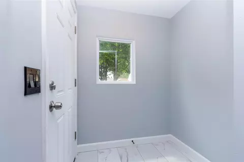Entry Way - 22714 Heussner, Warren, MI 48089 photo 1 of 4