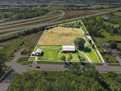 318 W 48th, Holland, MI 49423