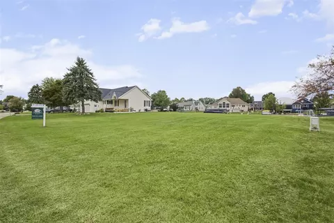 V/l Sunrise, Wayland, MI 49348