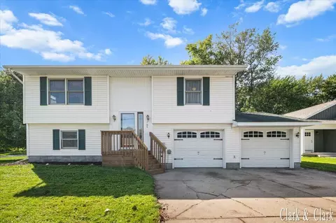 105 River, Coopersville, MI 49404