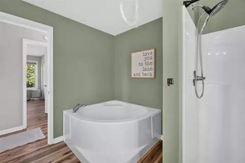 Bath - 10725 Arrowhead, Jerome, MI 49249 photo 3 of 6
