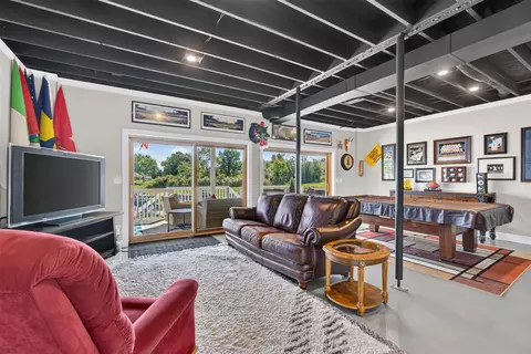 Living - 10725 Arrowhead, Jerome, MI 49249 photo 4 of 5