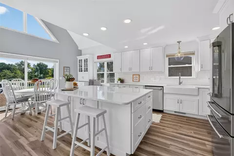 Kitchen - 10725 Arrowhead, Jerome, MI 49249 photo 2 of 12