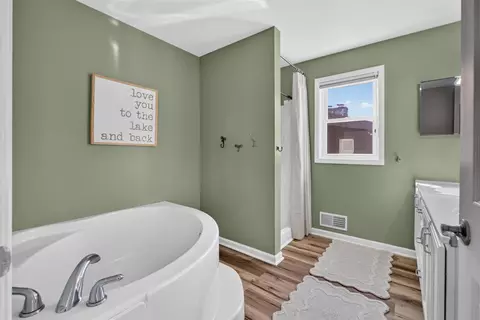 Bath - 10725 Arrowhead, Jerome, MI 49249 photo 1 of 6