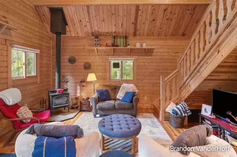 Living - 3661 E Gustafson, White Cloud, MI 49349 photo 2 of 5
