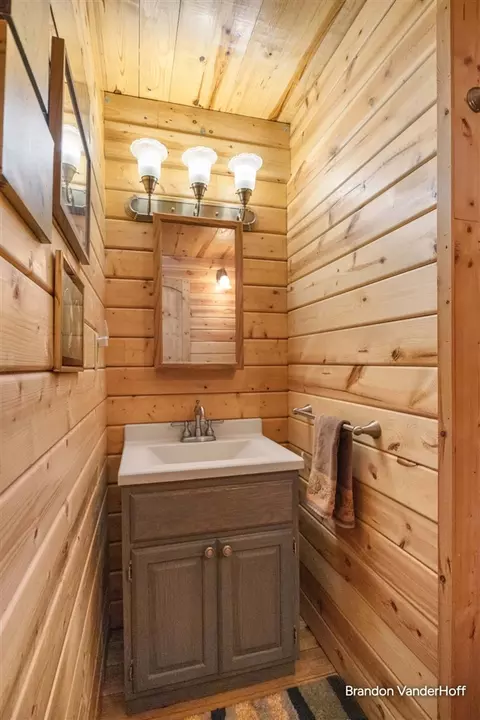 Bath - 3661 E Gustafson, White Cloud, MI 49349 photo 2 of 2