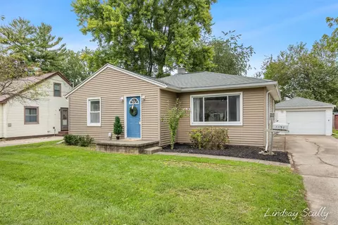 2952 West, Wyoming, MI 49519