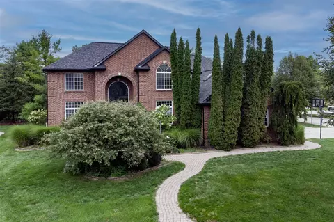 2255 Radcliffe, Troy, MI 48085