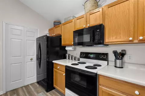 Kitchen - 344 Westbrook, Marshall, MI 49068 photo 2 of 4