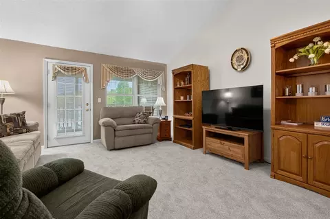 Living - 344 Westbrook, Marshall, MI 49068 photo 2 of 3