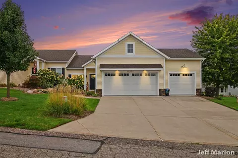 6091 Gleneagle Highlands, Hudsonville, MI 49426