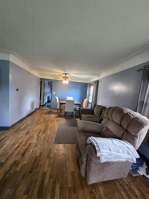 Other - 737 Royal, Jackson, MI 49202 photo 6 of 13