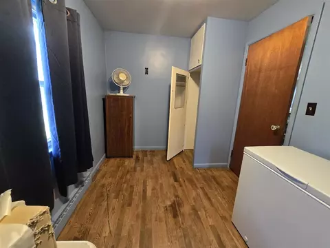 Bedroom - 737 Royal, Jackson, MI 49202 photo 1 of 6