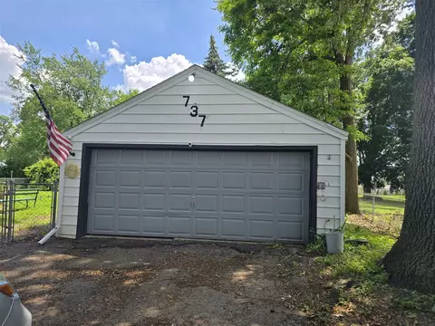 Other - 737 Royal, Jackson, MI 49202 photo 3 of 13