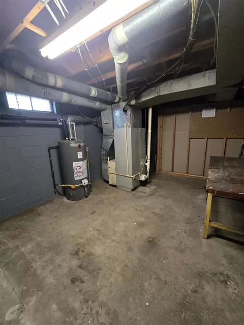 Other - 737 Royal, Jackson, MI 49202 photo 12 of 13