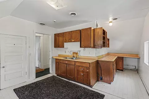 Kitchen - 113 N Gorham, Jackson, MI 49202 photo 5 of 5
