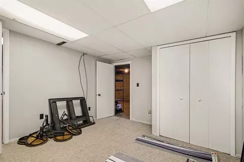 Bedroom - 724 Crescent, Jackson, MI 49203 photo 3 of 3