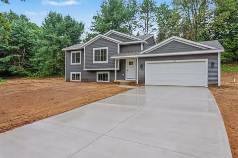 1328 Red Fox, Allegan, MI 49010