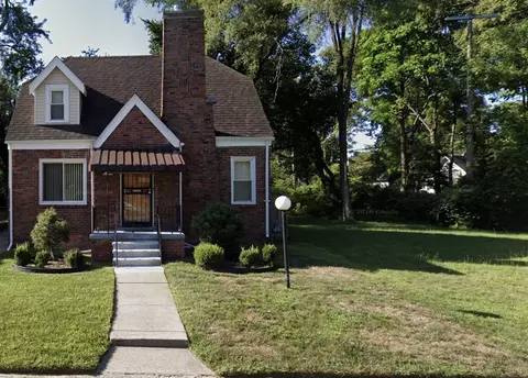 21151 Santa Clara, Detroit, MI 48219