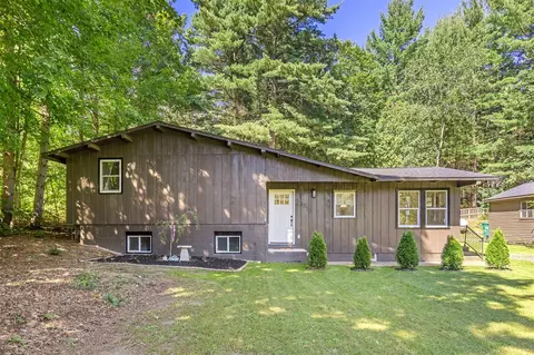 3233 13 Mile, Rockford, MI 49341