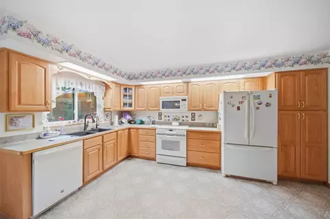 Kitchen - 3860 Wellman, Parma, MI 49269 photo 2 of 4